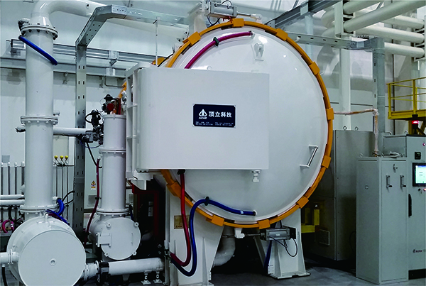真空裂解炉.jpg 真空裂解炉.jpg